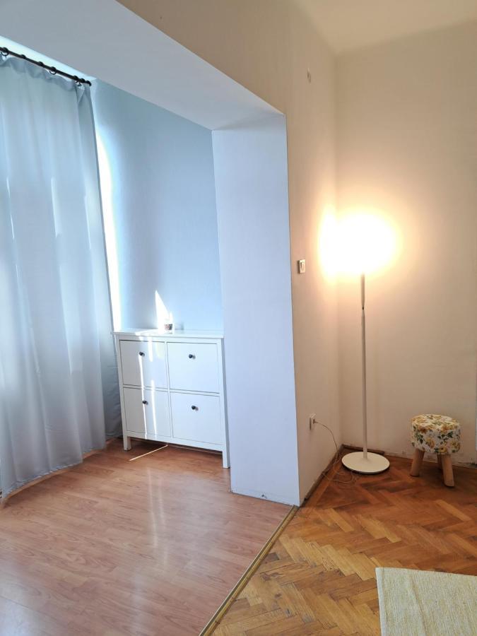 Anastasia Bratianu Apart 24 A Self Check From 2 Pm Bucharest Exterior photo